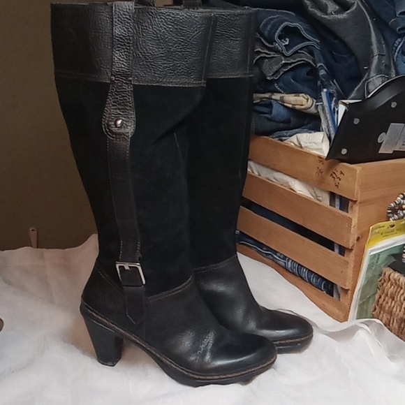 Naturalizer women's black suede boots size 8 - Picture 1 of 10
